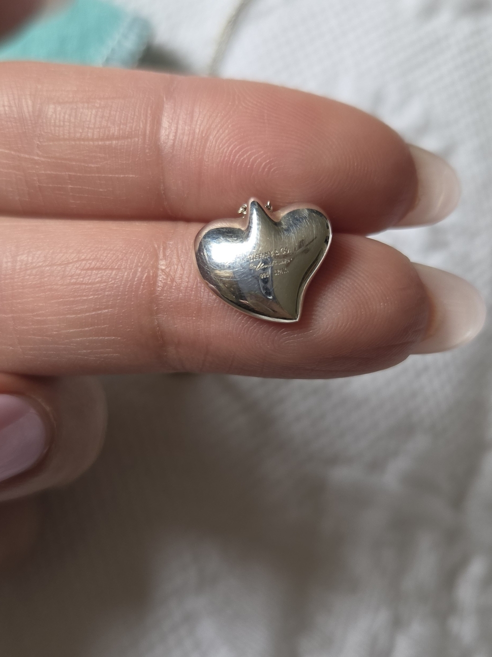 Tiffany & Co. Silver Heart Pendant on Silver Chain with Tiffany Blue Pouch - Picture 7 of 8